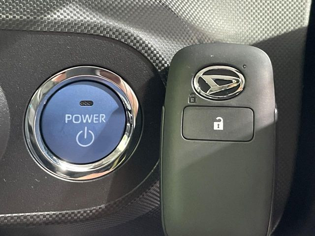 �y�L�[�t���[�V�X�e���z�J�o����|�P�b�g�ɓ��ꂽ�܂܂ł��h�A�̎{���E�������\�ȃX�}�[�g�L�[�𑕔��B�G���W���̃I���E�I�t�����J�M�����o���K�v����������Ƃ��Ă��֗��ł���