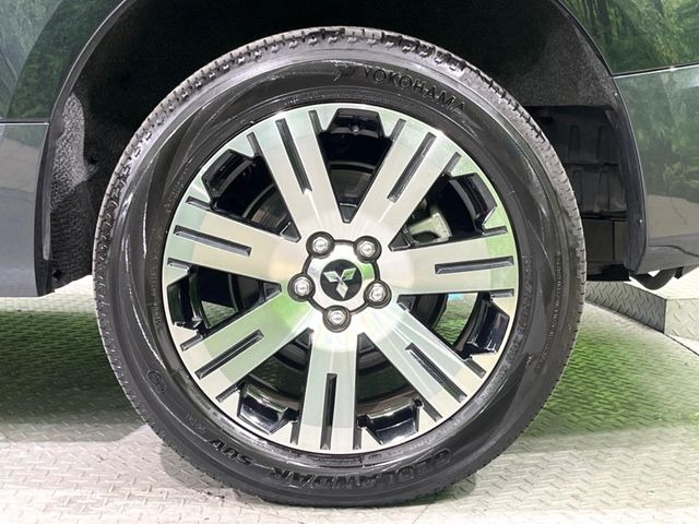 �y����18�C���`�A���~�z�C�[���z�O�ςɃ}�b�`���������A���~�z�C�[���𑕒����Ă���܂��B�e��ЊO�A���~�z�C�[����A�X�^�b�h���X�^�C�����戵�����Ă���܂��B���񂲑��k������