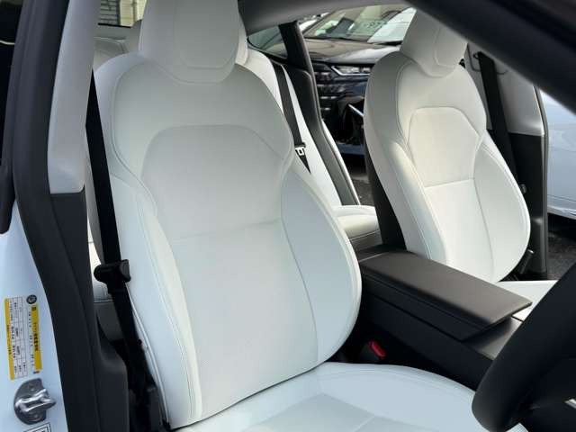 �^�]�ȁE�z���C�g���U�[(�I�v�V����)�E�V�[�g�q�[�^�[�E�p���[�V�[�g�B