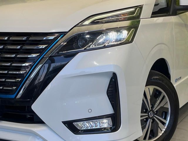 �yLED�w�b�h���C�g�z���V����ԑ��s�����ǍD�Ȏ��E���m�ۂ����S���ĉ^�]�ł��鍂�P�xLED�w�b�h���C�g�𑕔�!�_�����x�������A����d�͂��}�����Ă��܂��B