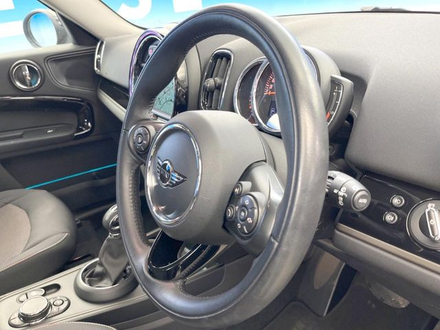 ���n���h�����̃X�������Ȃ��A���ꂢ�ȏ�Ԃ��ێ����Ă���܂��B�e�X�C�b�`���̓�����m�F�ς݂ł��B