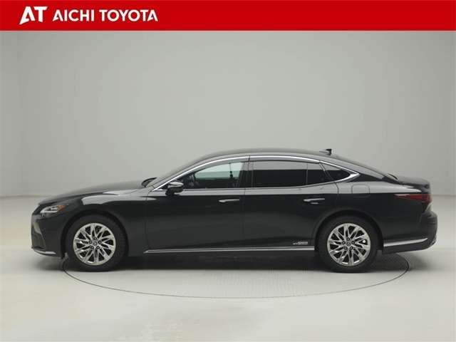 LS500h エグゼクティブ 4WD