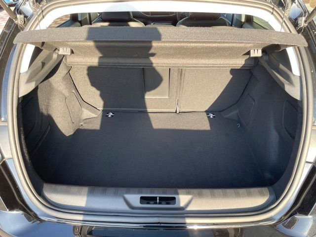 ���g�����N���[��:����L������e�X�y�[�X!���ꂾ���̍L��������΂��������⃌�W���[�Ȃǂɂ��œK�ł�!�g�p�������Ȃ����ꂢ�ȏ�Ԃ��ێ����Ă���܂��B