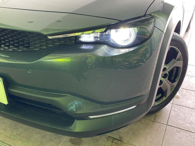 �yLED�w�b�h���C�g�z���V����ԑ��s�����ǍD�Ȏ��E���m�ۂ����S���ĉ^�]�ł��鍂�P�xLED�w�b�h���C�g�𑕔�!�_�����x�������A����d�͂��}�����Ă��܂��B