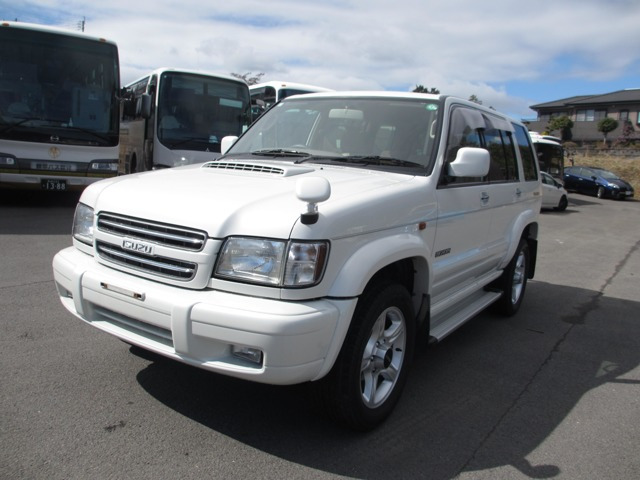 ビッグホーン3.0 プレジールII ロング ディーゼル 4WD