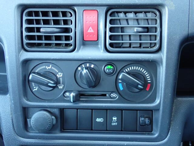 �_�C�������̃}�j���A���G�A�R���ɂȂ�܂��B�V���v���Ŏg���₷��!