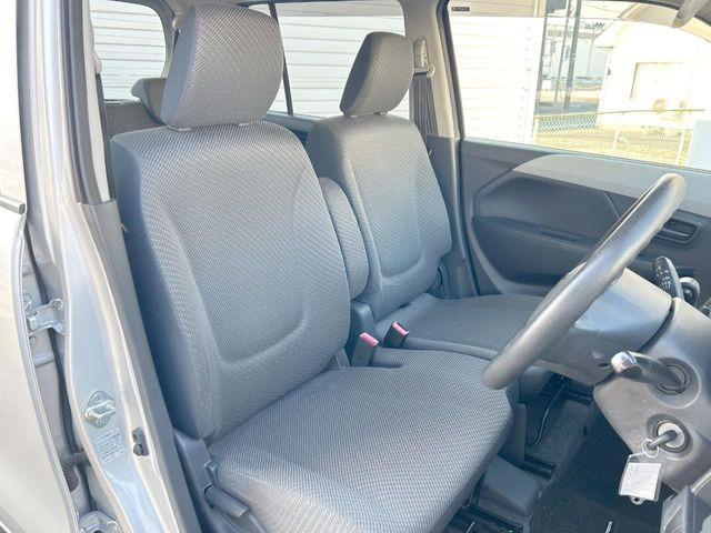 �^�]�ȃV�[�g���͎g�p�������Ȃ��A�ǍD�ȏ�ԂƂȂ��Ă��܂��B���J�Ɏg���Ă������Ƃ��悭�킩��܂��ˁB