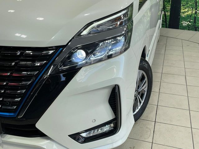 �yLED�w�b�h���C�g�z���V����ԑ��s�����ǍD�Ȏ��E���m�ۂ����S���ĉ^�]�ł��鍂�P�xLED�w�b�h���C�g�𑕔�!�_�����x�������A����d�͂��}�����Ă��܂��B