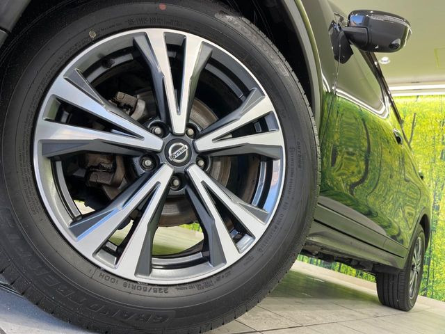 �y����18�C���`�A���~�z�C�[���z�O�ςɃ}�b�`���������A���~�z�C�[���𑕒����Ă���܂��B�e��ЊO�A���~�z�C�[����A�X�^�b�h���X�^�C�����戵�����Ă���܂��B���񂲑��k����������