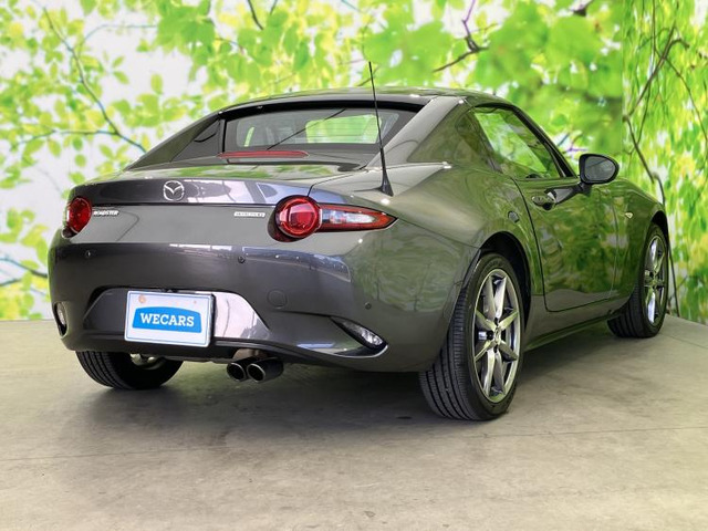 ロードスターRF2.0 VS ホワイトセレクション