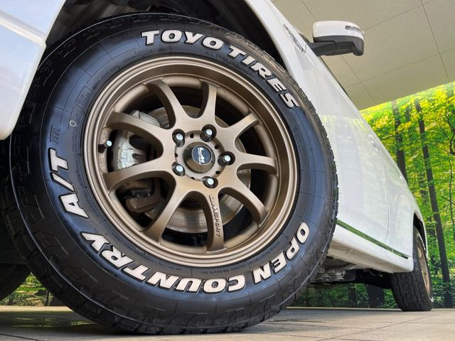 �y16�C���`�A���~�z�C�[���z�O�ςɃ}�b�`�����A���~�z�C�[���𑕒����Ă���܂��B�e��A���~�z�C�[����A�X�^�b�h���X�^�C�����戵�����Ă���܂��B���񂲑��k����������