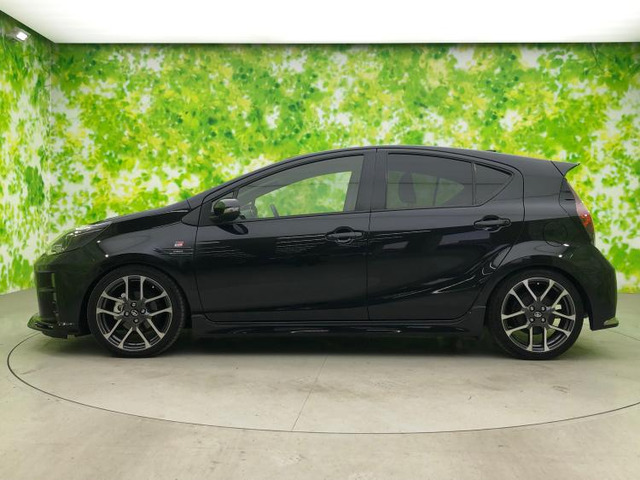 アクア1.5 G GRスポーツ・17インチパッケージ