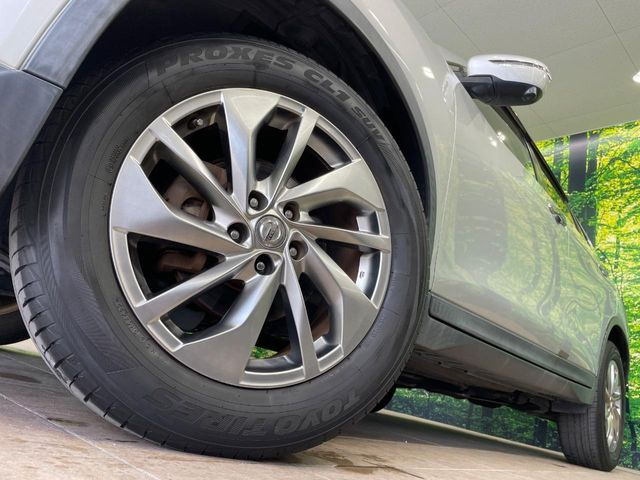 【純正18インチアルミホイール】外観にマッチした純正アルミホイールを装着しております。各種社外アルミホイールや、スタッドレスタイヤも取扱いしております。是非ご相談ください♪
