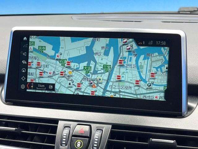 �������i�r:��̊��̂���i�r�́A����������ԓ������o���Ă���܂��B�I�[�f�B�I�@�\���[�����Ă���܂��̂ŁA�^�]�����y���߂܂���