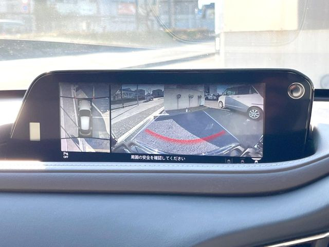 �y360&deg;�r���[���j�^�[�z��p�̃J�����ɂ��A�ォ�猩���낵���悤�Ȏ��_��360�x�N���}�̎��͂��m�F���邱�Ƃ��ł��܂������p�������m�F���₷���A�����ꏊ�ł̐؂�Ԃ��⒓�Ԃ��X���[�Y�ɍs���܂��B