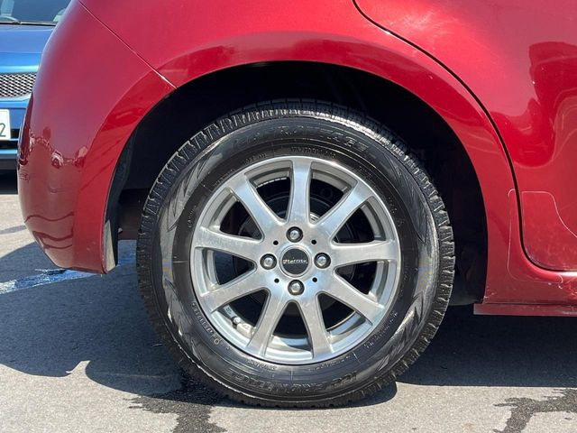 【14インチアルミホイール】外観にマッチしたアルミホイールを装着しております。各種アルミホイールや、スタッドレスタイヤも取扱いしております。是非ご相談ください♪