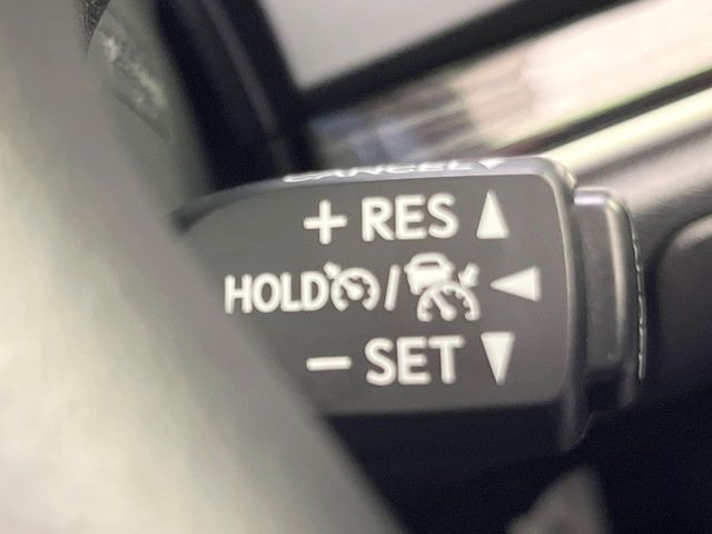 �y�N���[�Y�R���g���[���z�������H�����N���N���s�B�A�N�Z���𗣂��Ă���葬�x�ő��s���ł��A�������^�]���̕��S���y��!�����E�������ȒP�ȃX�C�b�`����Œ����ł��܂��B