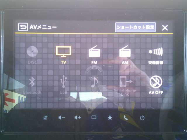 ★スズキ純正9型フルセグナビ★USBメモリーの音楽再生・CD/DVD再生・AM/FMラジオ・Bluetooth!さらにスマートフォンを連携させ車内でもスマフォアプリの機能を使えます!