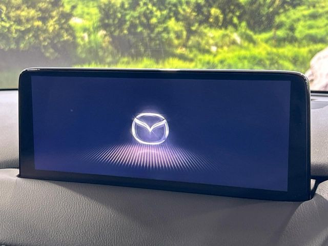 �y���[�J�[����8�C���`�i�r�z�C���e���A�ɗn�����ރX�^�C���b�V���ȁu��p�݌v�v���[�J�[�i�r�𑕔��􎋔F���⑀�쐫�ȂǊ�{���\�ɂ��D��A���㎿�ȃJ�[���C�t�����y���݂��������܂��B