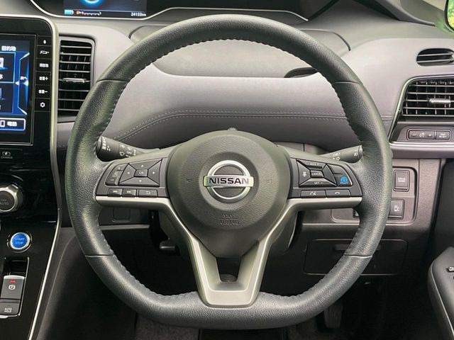 �y�X�e�A�����O�X�C�b�`�z�^�]���A�O������ڐ������炷���ƂȂ��A�I�[�f�B�I���̑��삪�\�ȕ֗��@�\!���S&���K�ȃh���C�u�����o���Ă���܂���