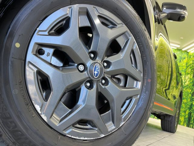 �y����17�C���`�A���~�z�C�[���z�O�ςɃ}�b�`���������A���~�z�C�[���𑕒����Ă���܂��B�e��ЊO�A���~�z�C�[����A�X�^�b�h���X�^�C�����戵�����Ă���܂��B���񂲑��k����������