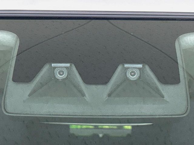 �y�X�}�[�g�A�V�X�g�z���s���ɑO���̎ԗ�����F�����A�Փ˂������Ȏ��͌x��ƃu���[�L�ŏՓˉ���Ɣ�Q�y�����A�V�X�g�B�����S�Ƀh���C�u�����y���݂��������܂��B