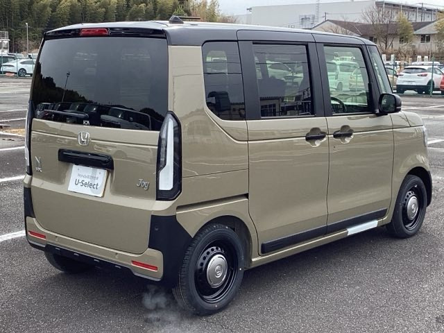 N-BOXジョイ 2トーン