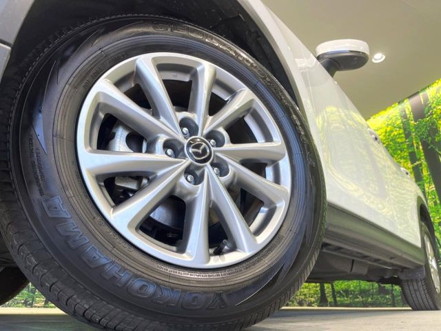 �y����17�C���`�A���~�z�C�[���z�O�ςɃ}�b�`���������A���~�z�C�[���𑕒����Ă���܂��B�e��ЊO�A���~�z�C�[����A�X�^�b�h���X�^�C�����戵�����Ă���܂��B���񂲑��k����������