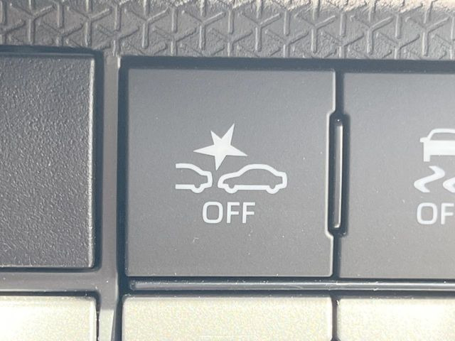 �y�X�}�[�g�A�V�X�g�z���s���ɑO���̎ԗ�����F�����A�Փ˂������Ȏ��͌x��ƃu���[�L�ŏՓˉ���Ɣ�Q�y�����A�V�X�g�B�����S�Ƀh���C�u�����y���݂��������܂��B