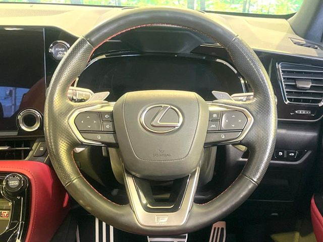 �y�����v�����X�e�A�����O�z�㎿�Ȋv���g�p���邱�ƂŁA��ɂ����������݂ƂĂ��^�]���₷���n���h���ł���