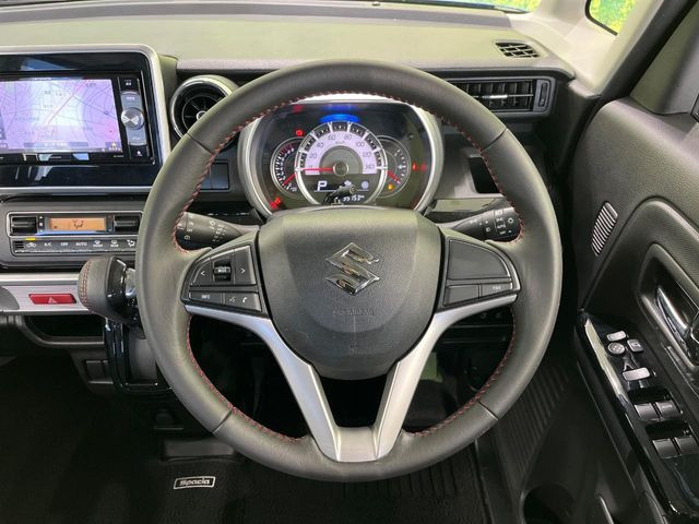 �y�����v�����X�e�A�����O�z�㎿�Ȋv���g�p���邱�ƂŁA��ɂ����������݂ƂĂ��^�]���₷���n���h���ł���