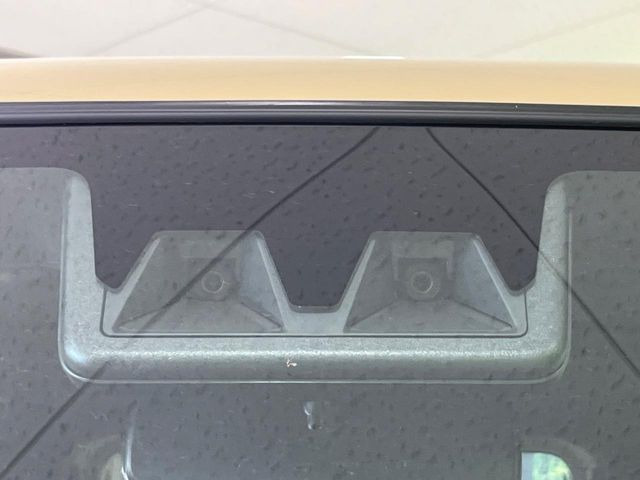 �y�X�}�[�g�A�V�X�g�z���s���ɑO���̎ԗ�����F�����A�Փ˂������Ȏ��͌x��ƃu���[�L�ŏՓˉ���Ɣ�Q�y�����A�V�X�g�B�����S�Ƀh���C�u�����y���݂��������܂��B