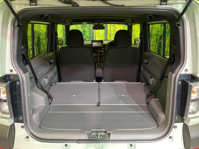 ���i�̂���������ʋ΁A���}���ɏ\���ȉ׎��X�y�[�X���m�ۂ��Ă���܂��B�Z�J���h�V�[�g��|���ƁA�傫�ȉו��̐ύڂ��\�ł���