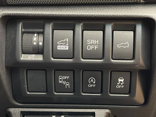 �y�����r�[�N���f�B�e�B�N�V�����z���s���A�h�A�~���[�̎��p�ɂȂ�₷���ӏ��Ɍ㑱�Ԃ��ڋ߂���ƃT�C�h�~���[�t�߂Ɍx����\���A�h���C�o�[�ɒ��ӊ��N�ƁA����̍ۂ̓n���h��������A�V�X�g�����܂��B