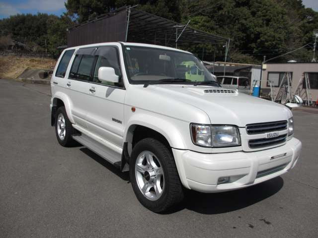 ビッグホーン3.0 プレジールII ロング ディーゼル 4WD