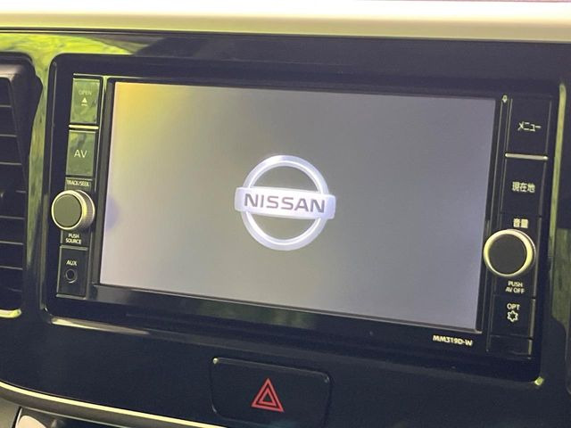 �y�����i�r�z�l�C�̏����i�r�𑕔����Ă���܂��B�i�r�̎g���₷���͂������A�I�[�f�B�I�@�\���[��!�L�����v�◷�s�͂������A�ʋ΂┃�����ȂǕ��i�̃h���C�u���y�����Ȃ�͂���