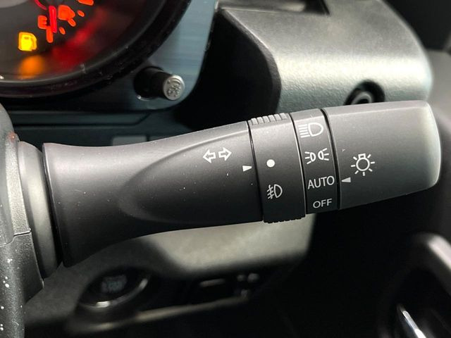 �y�I�[�g���C�g�z����̖��邳�ɉ����Ď����Ńw�b�h���C�g�̓_���E�������ł���@�\�ł�!���C�g�̕t���Y��E�����Y��Ȃǂ������Ȃ�A�J�̓���[���̑��s�����S!�g���l���ʉߎ����֗��ł��ˁ�