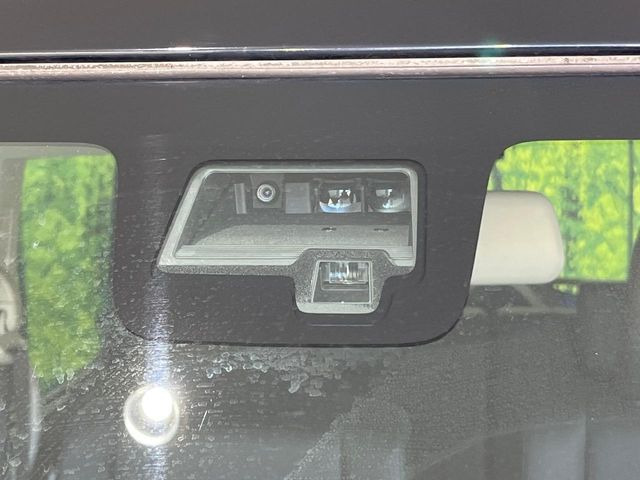 �y�X�Y�L �Z�[�t�e�B�T�|�[�g�z���s���ɑO���̎ԗ�����F�����A�Փ˂������Ȏ��͌x��ƃu���[�L�ŏՓˉ���Ɣ�Q�y�����A�V�X�g�B�����S�Ƀh���C�u�����y���݂��������܂��B