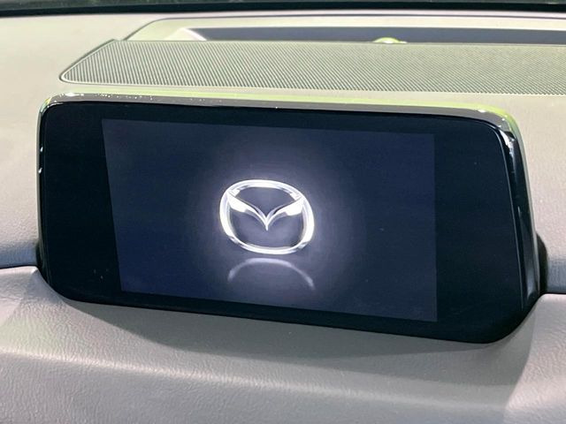 �y�}�c�_�R�l�N�g�i�r�z�ԓ��̕��͋C�Ƀ}�b�`������̌^�^�C�v�̃i�r�B�e����q�ݒ��Bluetooth�Đ����A�l�X�ȋ@�\���y���߂܂��B�����I�ȃ_�C�������삪�\�ŁA�g��������ǍD�ł��B