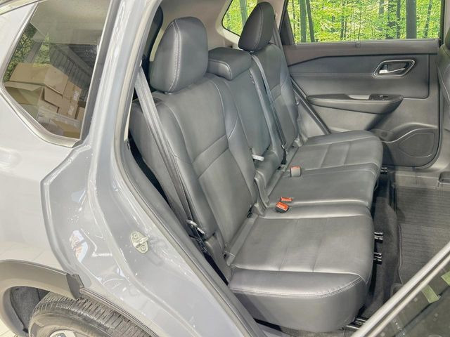 �y���烌�U�[�V�[�g�z����̂ӂ���肪�e�ՂŃ����e�i���X�����ȒP�ȁA�@�\���ɗD��鍇����v���̗p�����㎿�ȃV�[�g�ł��B����S�n���悭�A���������ӂ��S�n�ǂ��ԓ���Ԃ����o���Ă���܂��B