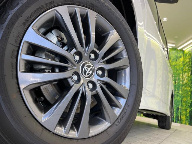 �y����16�C���`�A���~�z�C�[���z�O�ςɃ}�b�`���������A���~�z�C�[���𑕒����Ă���܂��B�e��ЊO�A���~�z�C�[����A�X�^�b�h���X�^�C�����戵�����Ă���܂��B���񂲑��k����������