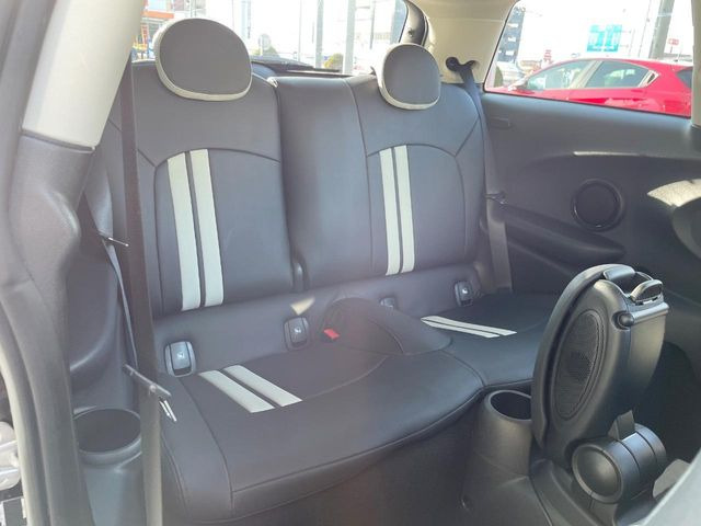 ���㕔���Ȃ��C�ɂȂ�悤�ȃL�Y�E�����ւ��蓙�A�傫�ȃ_���[�W�͂Ȃ��A�ǍD�ȏ�Ԃł��B