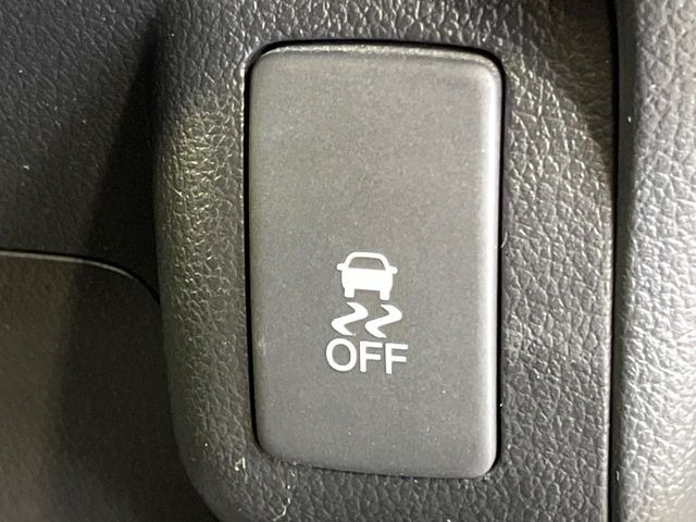 �y������h�~���u�z�ԗ��̉���������m����ƁA�����I�Ɏԗ��̐i�s������ۂ悤�Ɏԗ��𐧌䂵�܂��B�J�̓��ȂǊ���₷���H�ʏ󋵂ł����S�ȉ^�]���\�ł��B