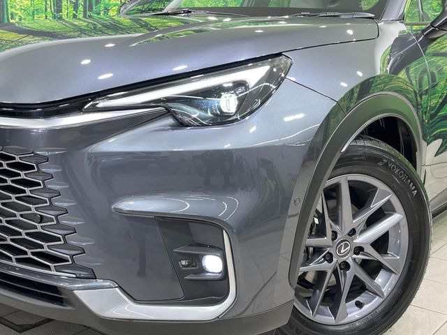 �yLED�w�b�h���C�g�z���V����ԑ��s�����ǍD�Ȏ��E���m�ۂ����S���ĉ^�]�ł��鍂�P�xLED�w�b�h���C�g�𑕔�!�_�����x�������A����d�͂��}�����Ă��܂��B