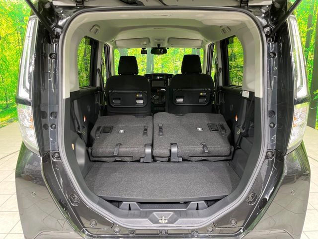 ���i�̂���������ʋ΁A���}���ɏ\���ȉ׎��X�y�[�X���m�ۂ��Ă���܂��B�Z�J���h�V�[�g��|���ƁA�傫�ȉו��̐ύڂ��\�ł���