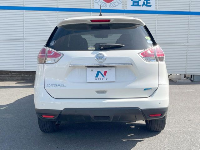 安心の最長10年・走行無制限保証(有償)をご用意。保証内容も充実はもちろん、無料点検&オイル交換や、年中無休の全国・24時間ロードサービスも付帯されておりますのでご安心下さい。