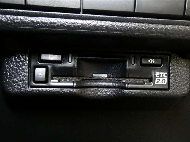 カローラツーリング1.8 ハイブリッド W×B