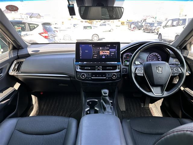 クラウンハイブリッド 2.5 RS Four 4WD