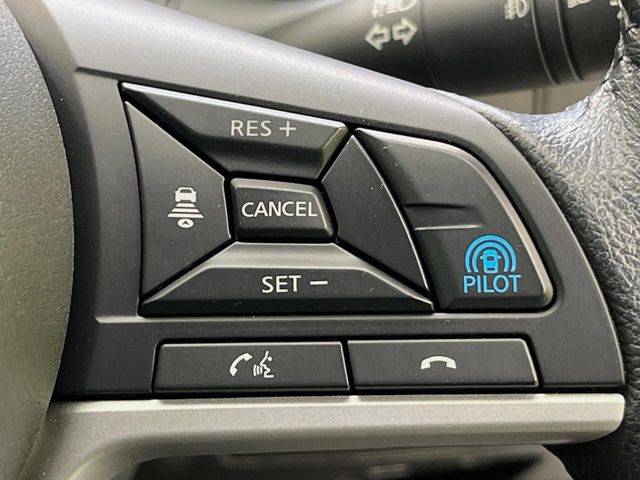 �y�v���p�C���b�g�z�������H�ł̒��������s���y��!!�a�؎��Ə��񑖍s�̃V�[���ŁA�A�N�Z���E�u���[�L�E�X�e�A�����O�������Ő��䂵�A�������^�]�̕��S���y�����Ă���܂���