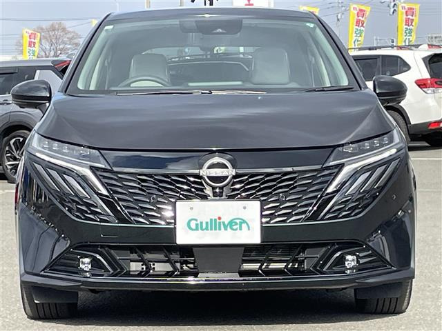 ノートオーラ1.2 G FOUR レザーエディション 4WD